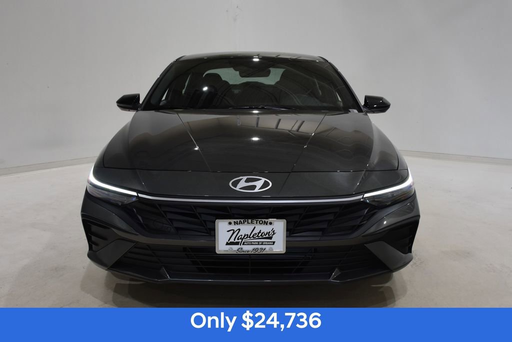 New 2026 Hyundai Elantra Sport image 2