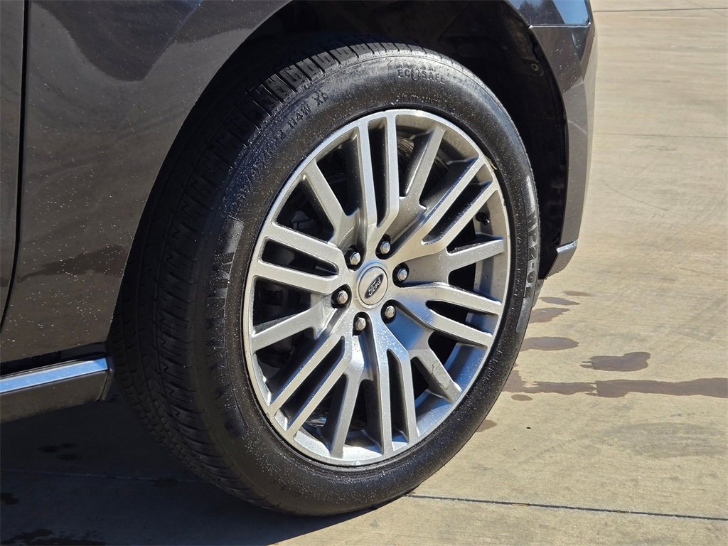 Used 2024 Ford Expedition Limited image 23