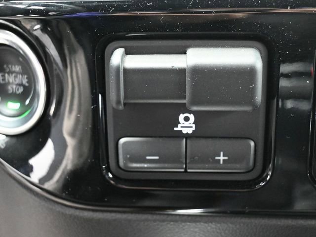 Used 2025 GMC Sierra 1500 Elevation w/ Preferred Package image 34