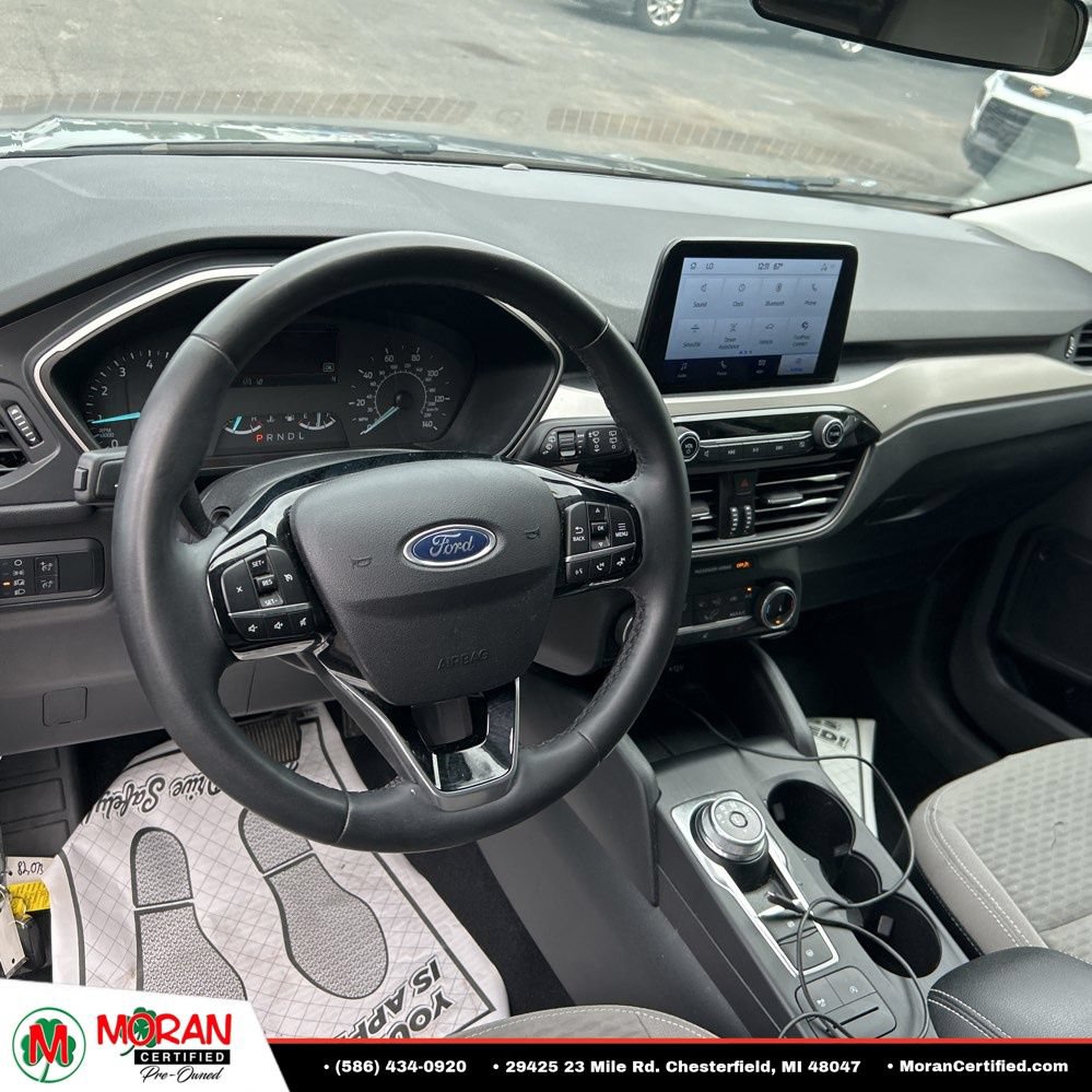 Used 2022 Ford Escape SE w/ Cold Weather Package AWD/4WD image 14
