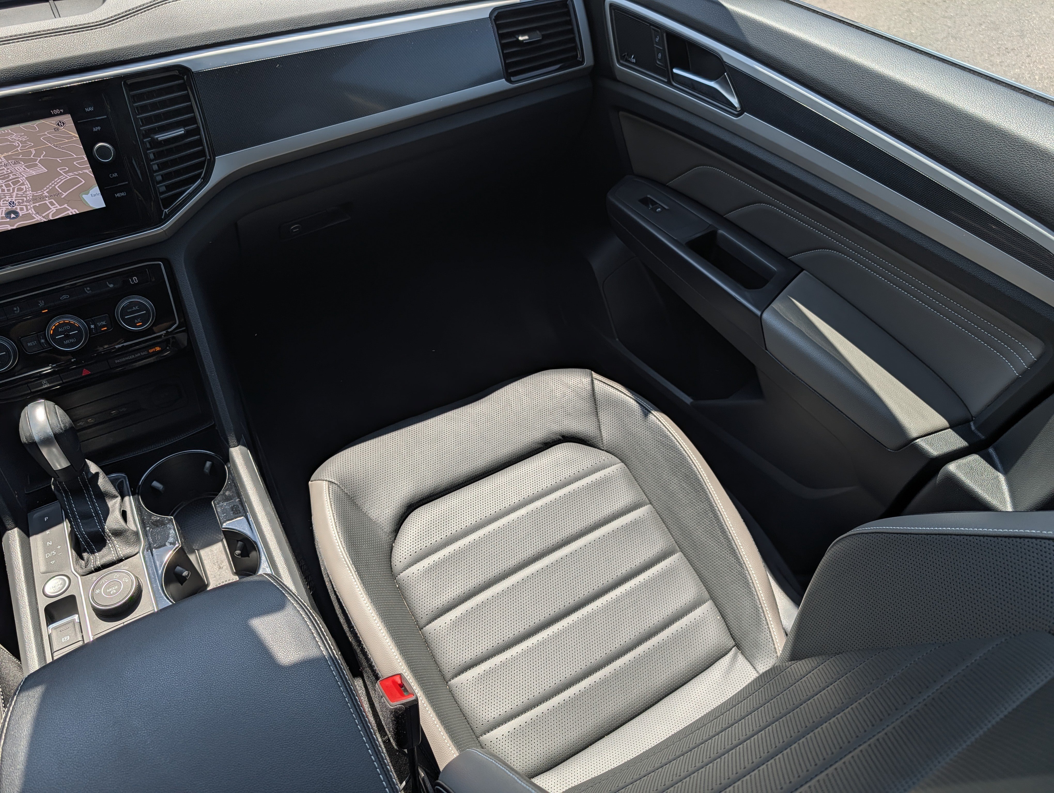 Certified 2023 Volkswagen Atlas SEL Premium AWD/4WD image 11
