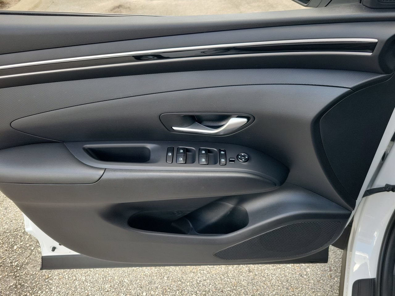 Used 2023 Hyundai Tucson SEL FWD image 13