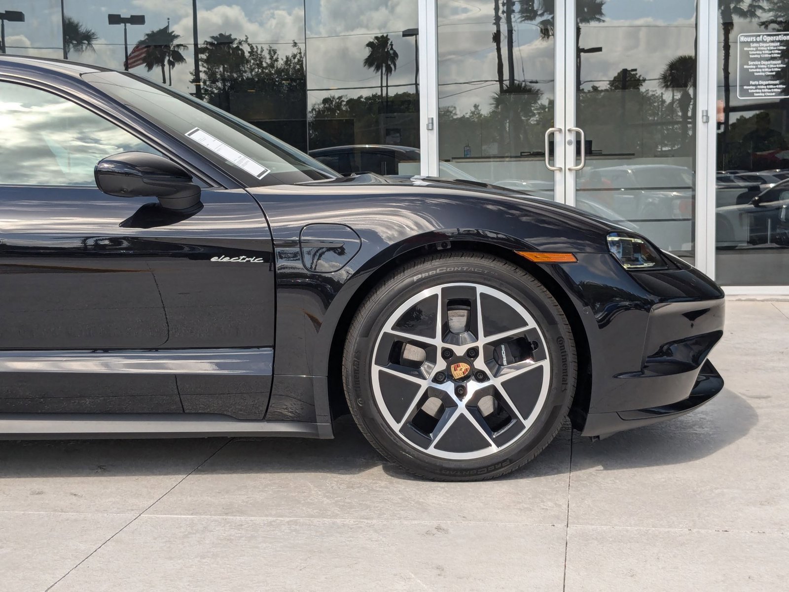 New 2025 Porsche Taycan image 12