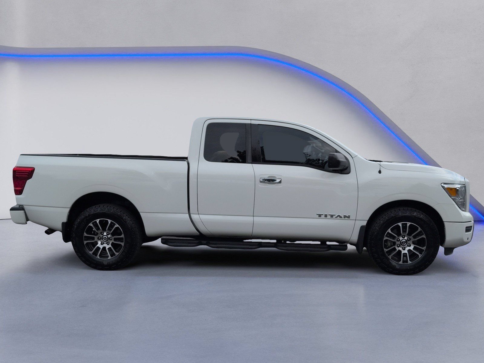 Used 2021 Nissan Titan SV w/ SV Convenience Package RWD image 12