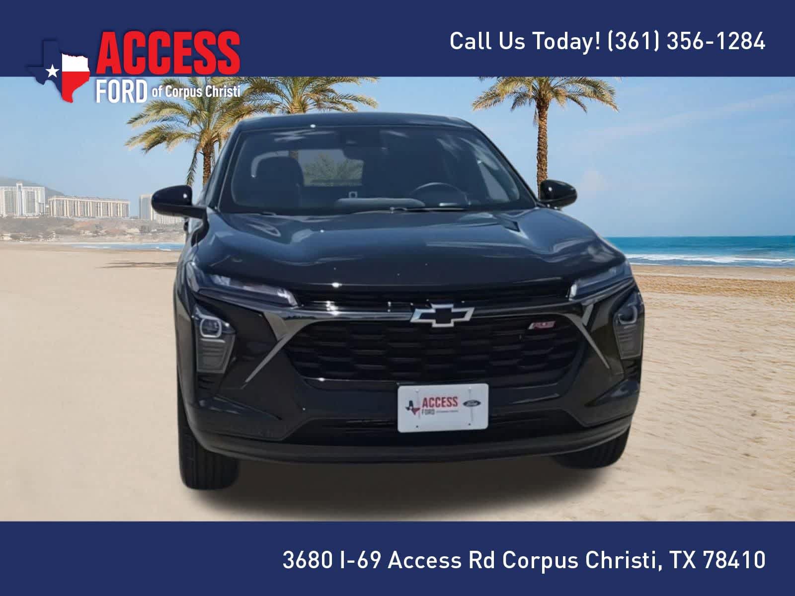 Used 2025 Chevrolet Trax RS FWD image 3