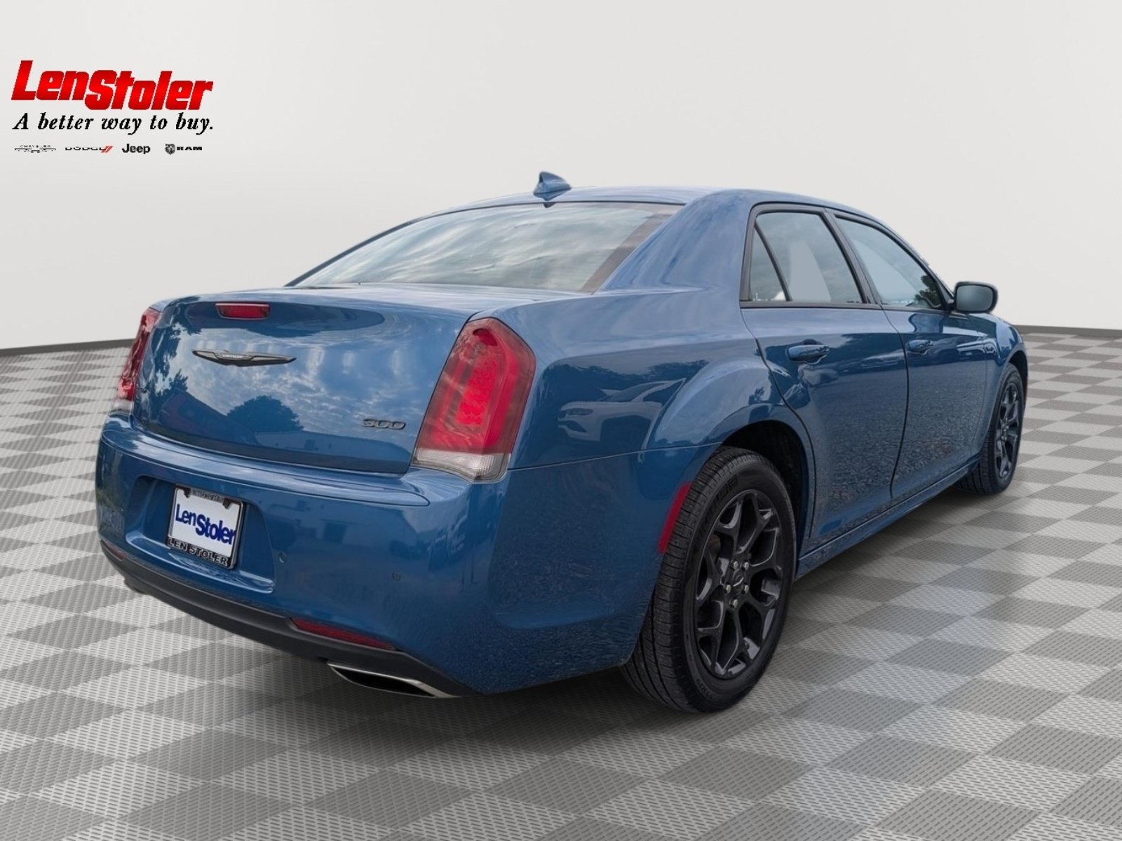 Used 2023 Chrysler 300 Touring L w/ Popular Equipment Group AWD/4WD image 5