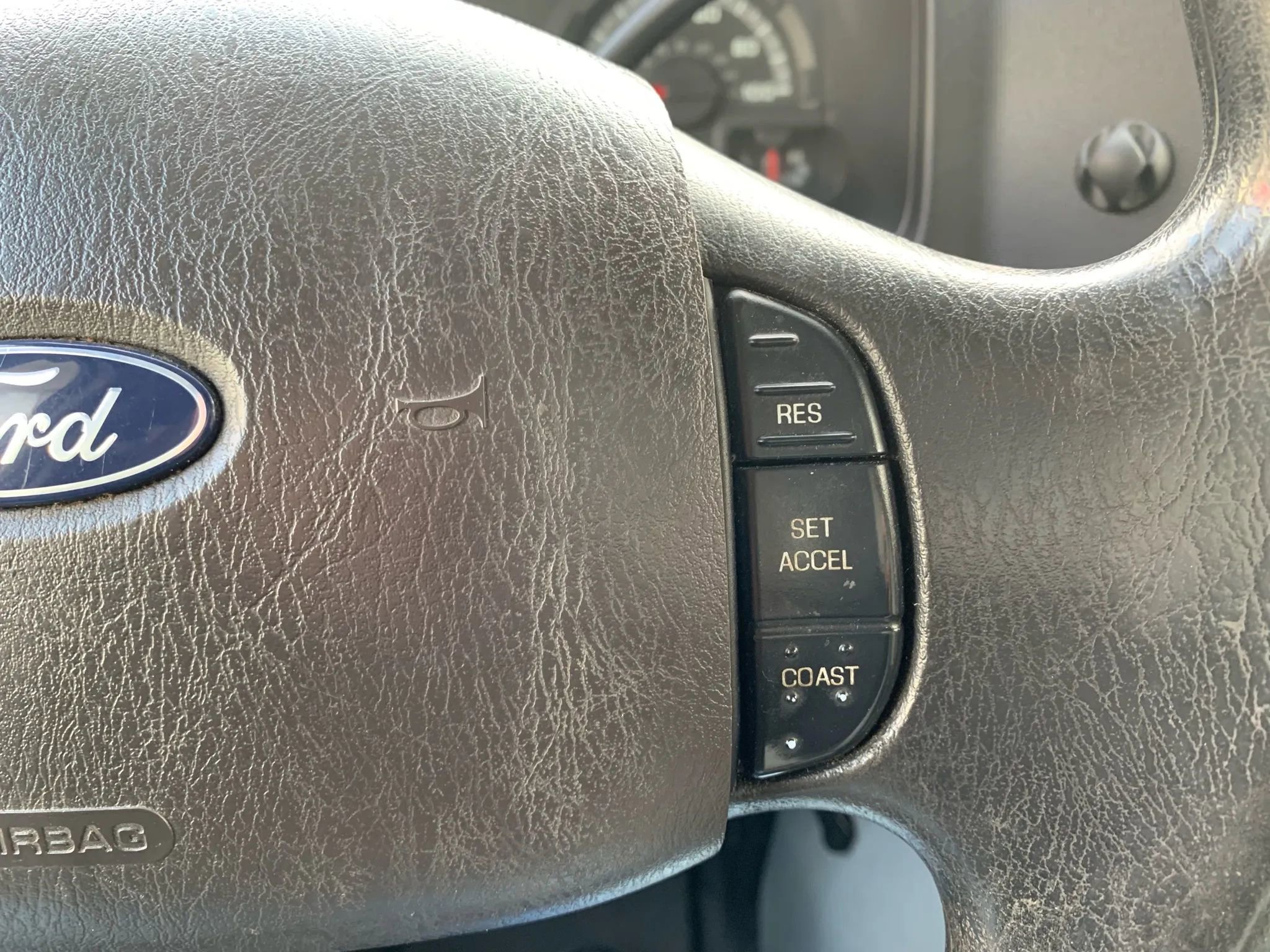 Used 2019 Ford E-450 and Econoline 450 Super Duty w/ Power Windows & Locks Group image 13