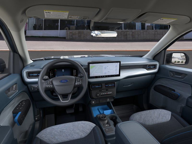 New 2025 Ford Maverick XLT image 9