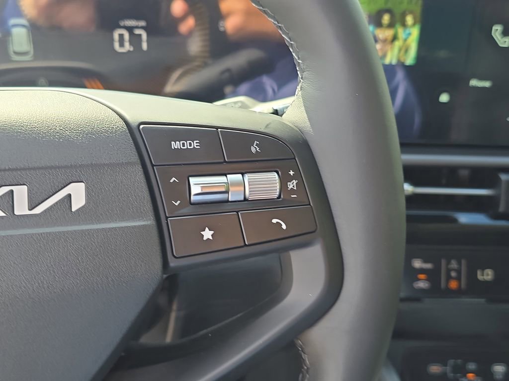 New 2026 Kia Sportage EX image 32