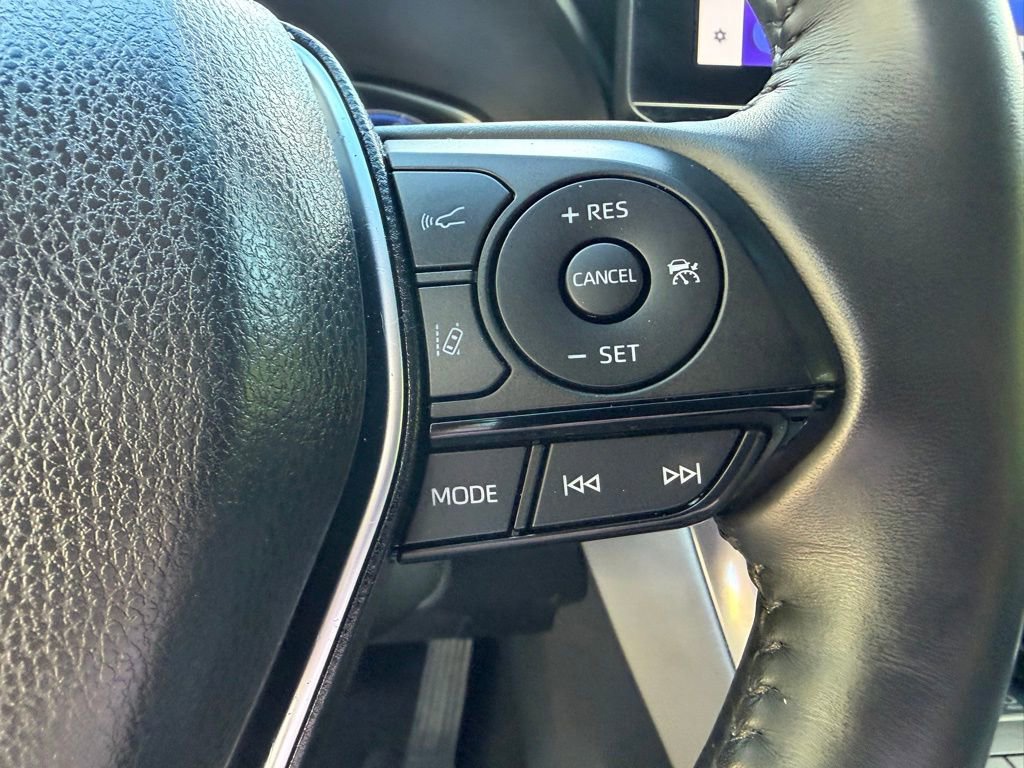 Used 2024 Toyota Venza Limited image 25