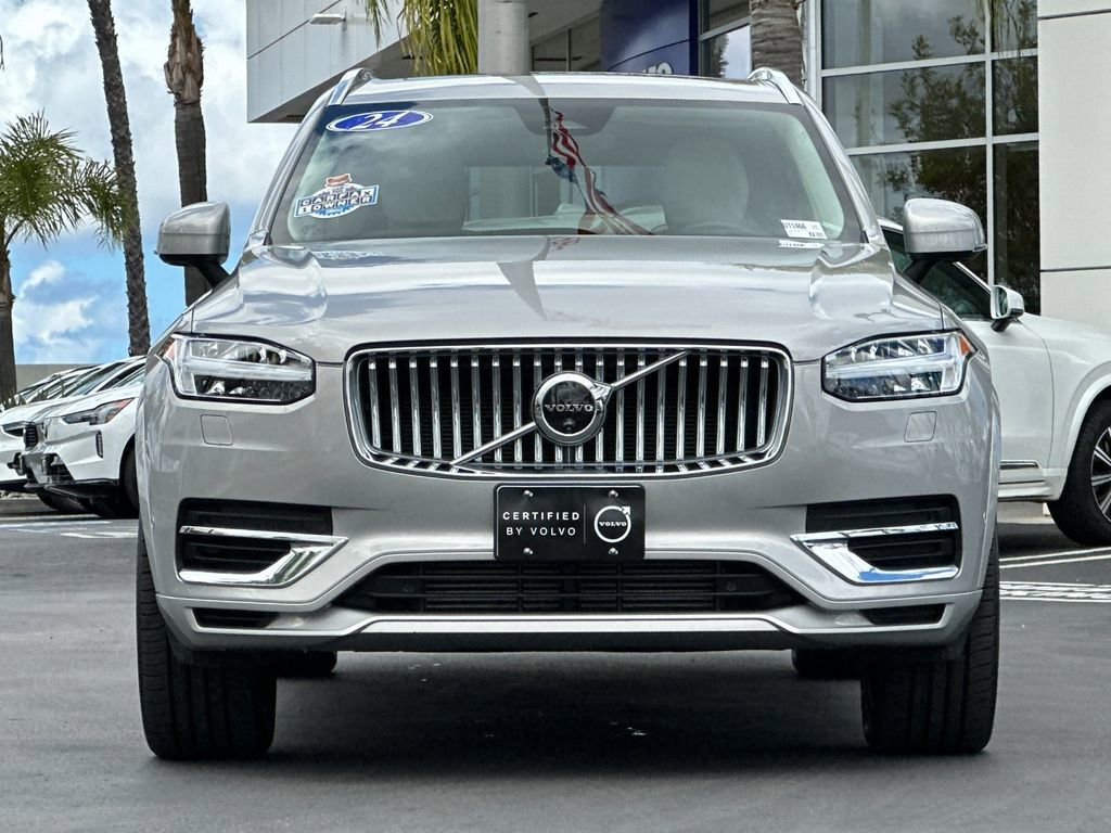 Certified 2024 Volvo XC90 T8 Plus AWD/4WD image 8