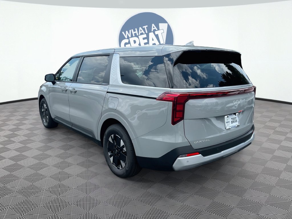 New 2027 Kia Carnival LXS FWD image 7