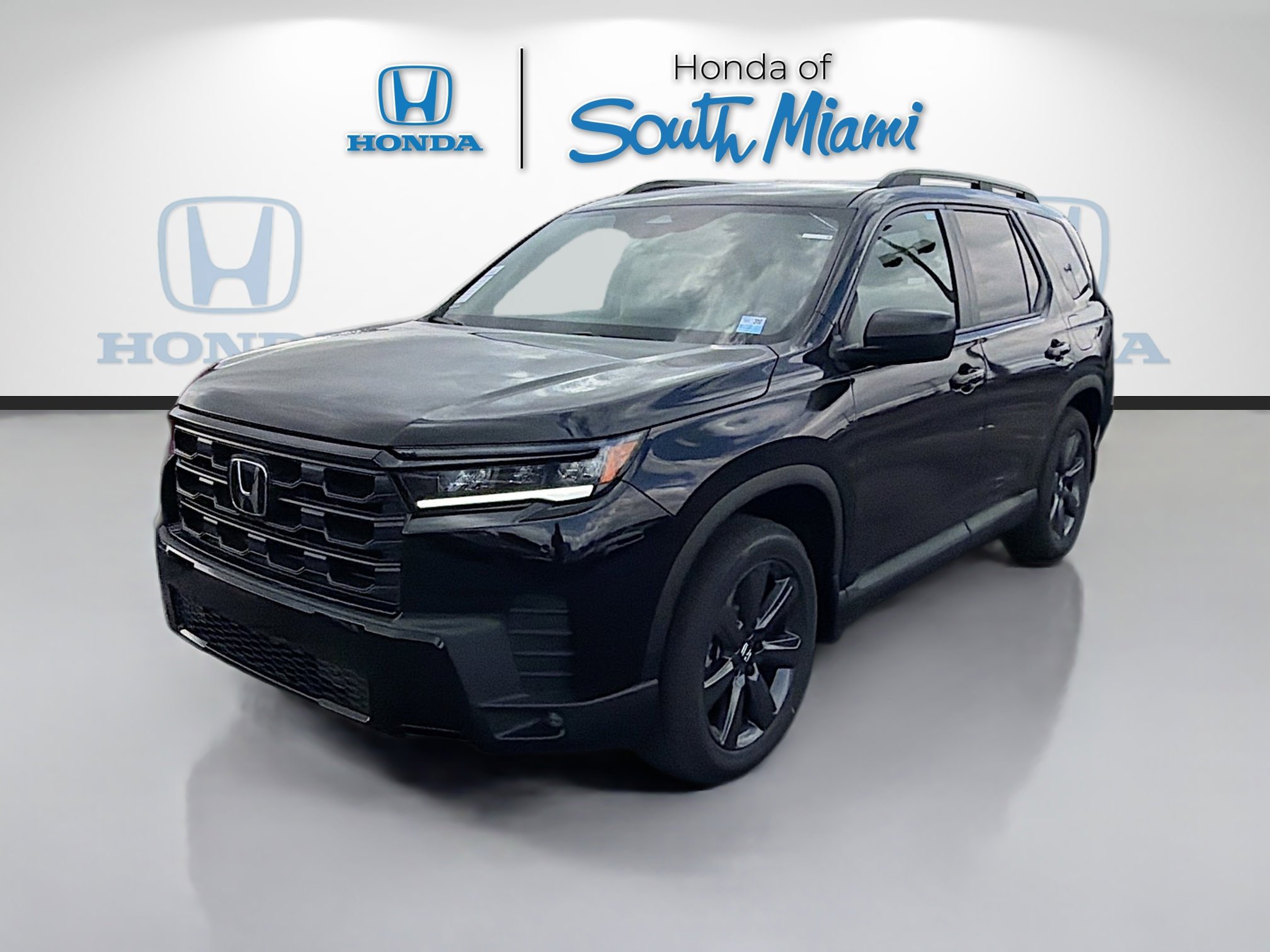 New 2026 Honda Pilot Sport image 3