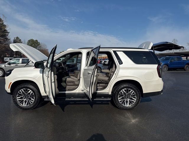 Used 2025 Chevrolet Tahoe Z71 w/ Comfort Package image 27