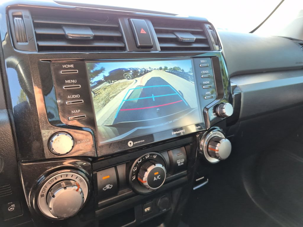 Used 2024 Toyota 4Runner TRD Off-Road Premium AWD/4WD image 28