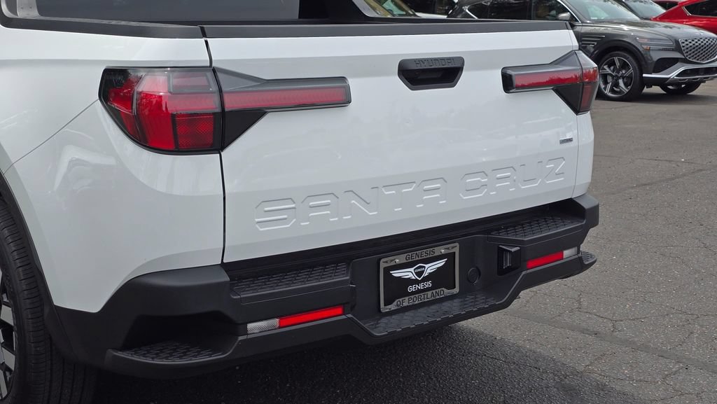 Used 2025 Hyundai Santa Cruz SEL AWD/4WD image 13