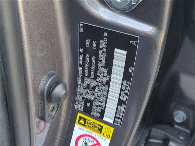 Used 2014 Toyota Highlander Limited w/ Driver Technology Package AWD/4WD image 27