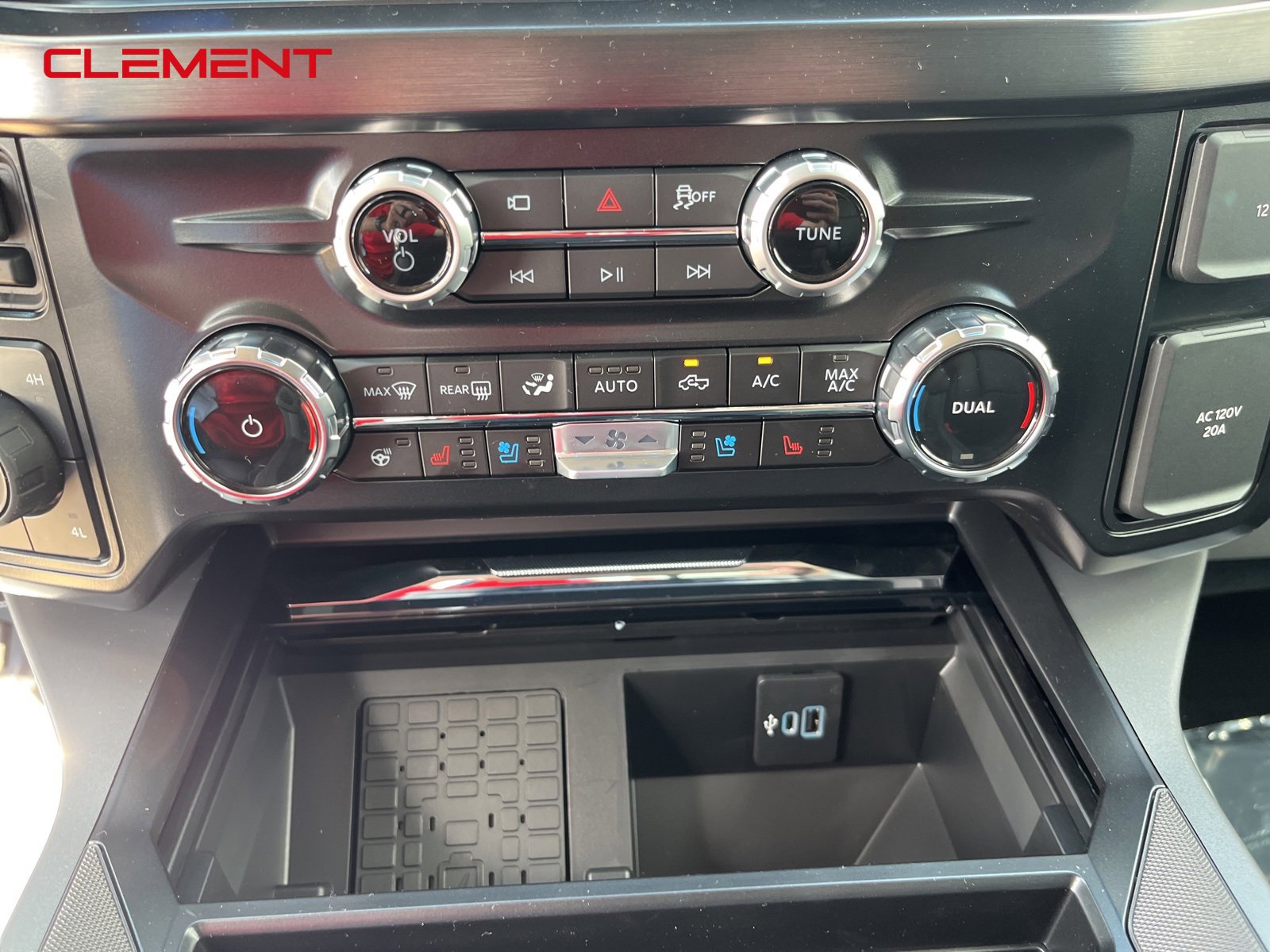 New 2026 Ford F350 Lariat image 16