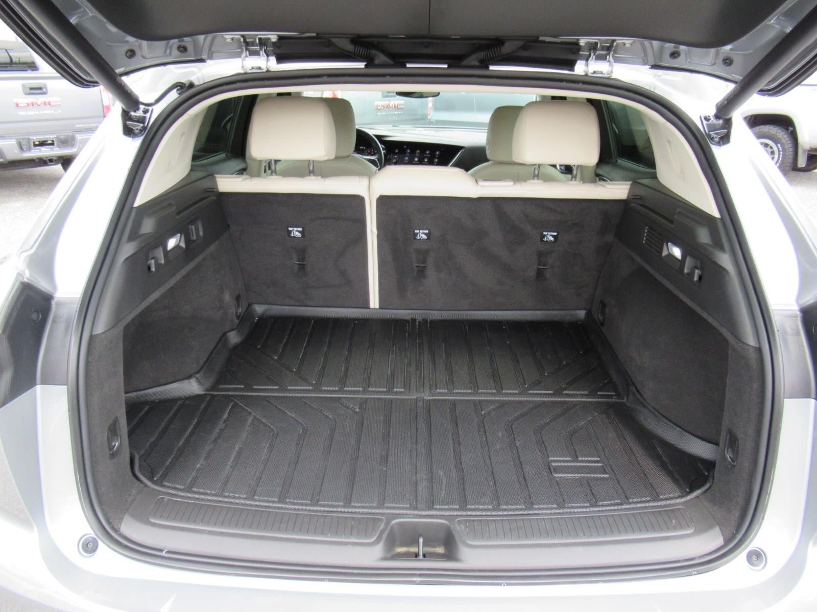 Used 2023 Buick Envision Essence AWD/4WD image 32