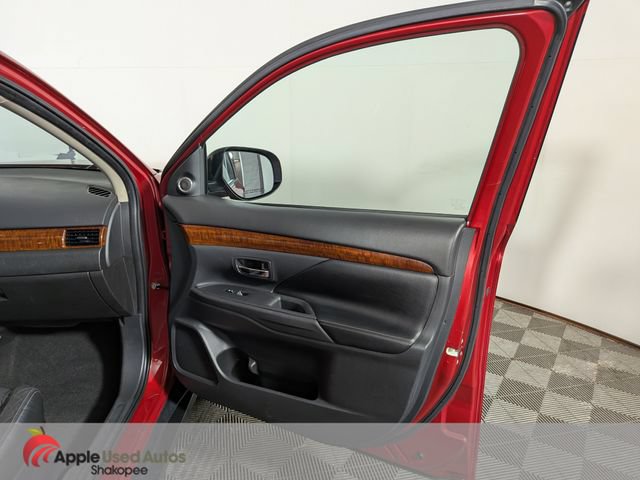 Used 2015 Mitsubishi Outlander GT AWD/4WD image 43