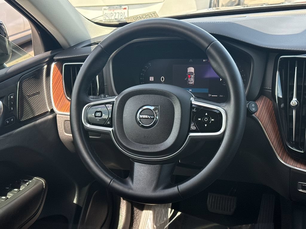 Used 2023 Volvo XC60 B5 Ultimate w/ Climate Package AWD/4WD image 20