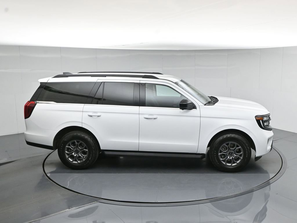 Used 2025 Ford Expedition Active AWD/4WD image 44