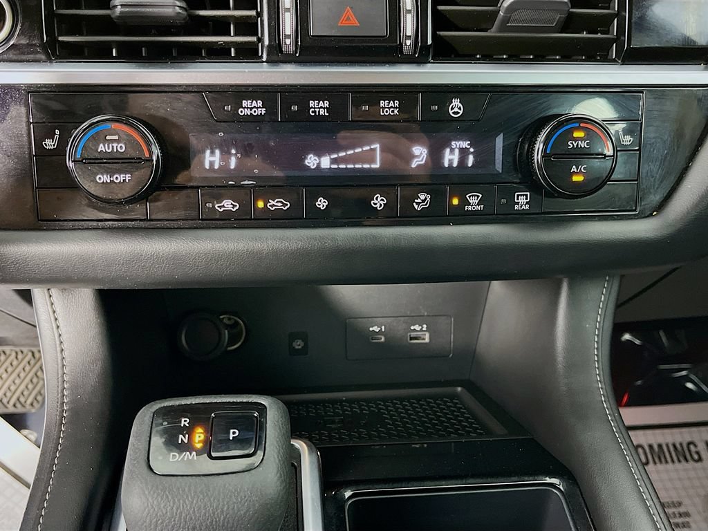 Used 2023 Nissan Pathfinder SL w/ Lighting Package (N92) FWD image 22