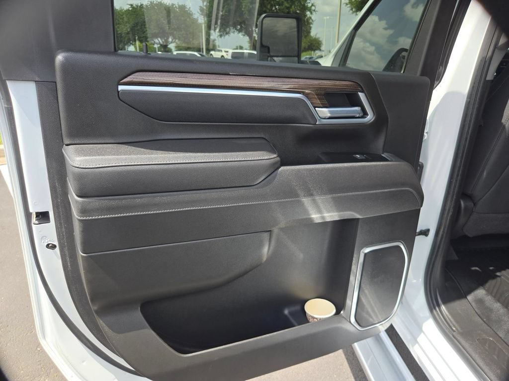 Certified 2025 Chevrolet Silverado 2500 LT w/ Convenience Package AWD/4WD image 14