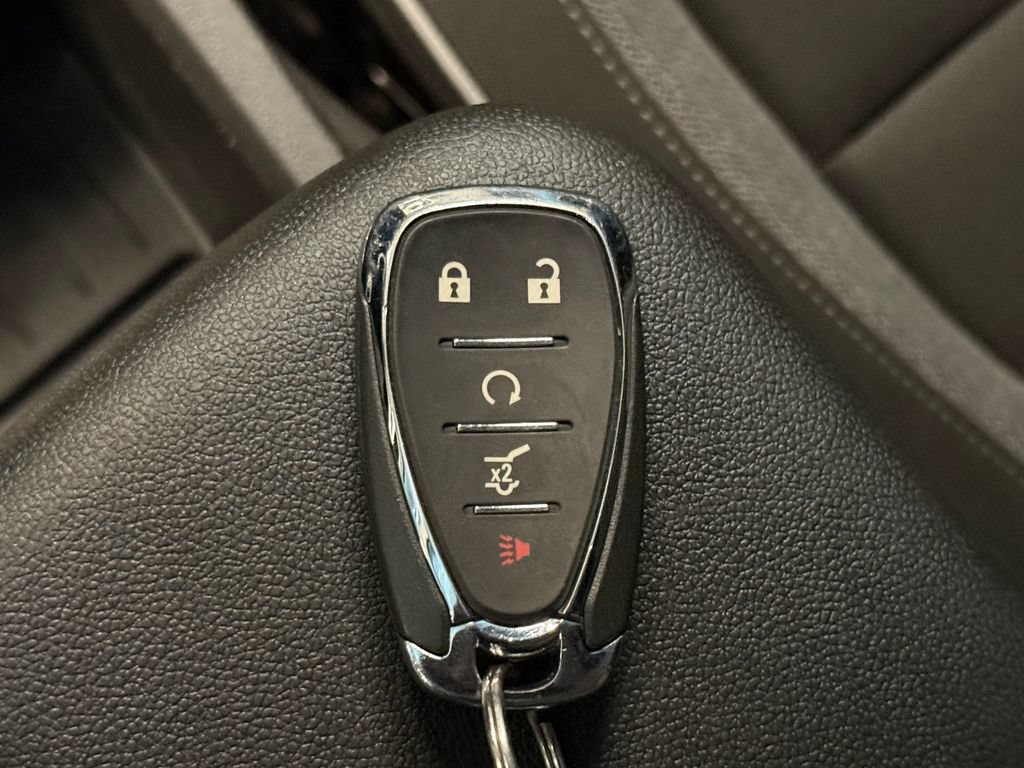 Used 2025 Chevrolet TrailBlazer LT w/ Convenience Package AWD/4WD image 17