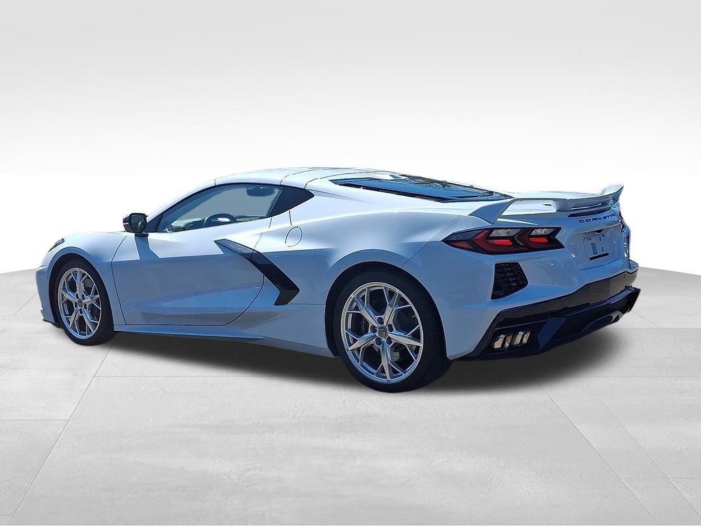 Used 2022 Chevrolet Corvette Stingray Premium Cpe w/ Z51 Performance Package image 4