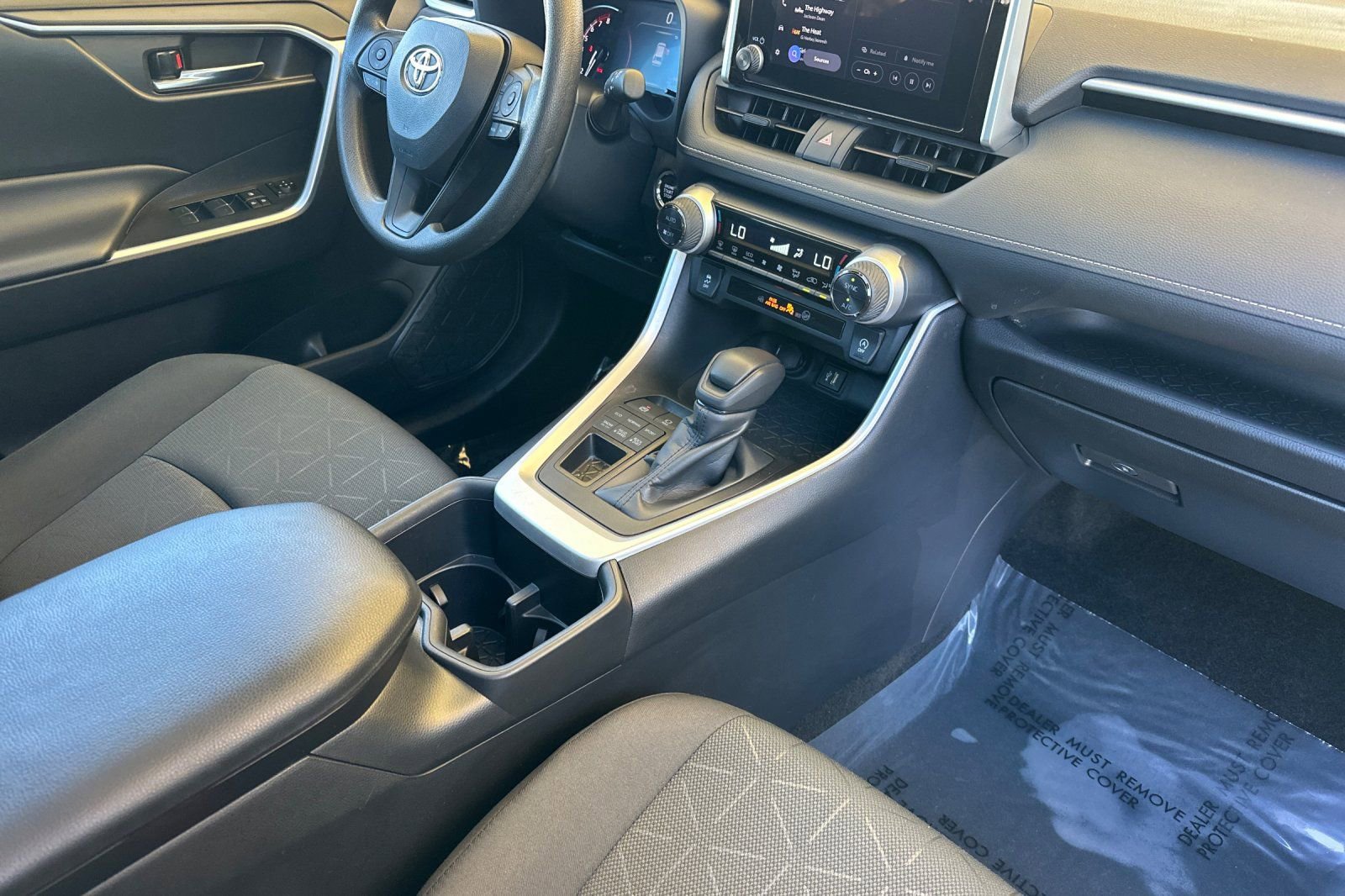 Used 2024 Toyota RAV4 XLE w/ Convenience Package AWD/4WD image 19