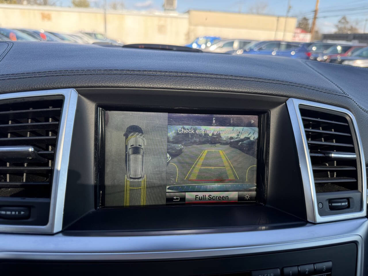 Used 2016 Mercedes-Benz GL 550 4MATIC image 35