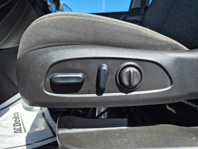 Used 2024 Chevrolet Equinox LT FWD image 17