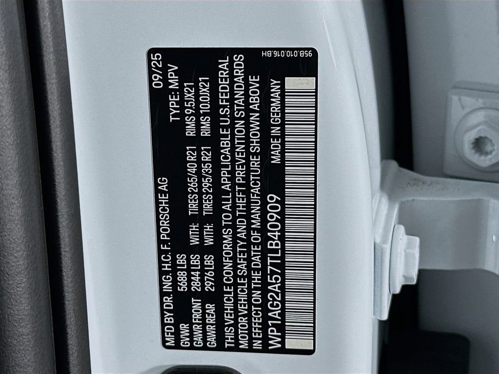 New 2026 Porsche Macan S image 35