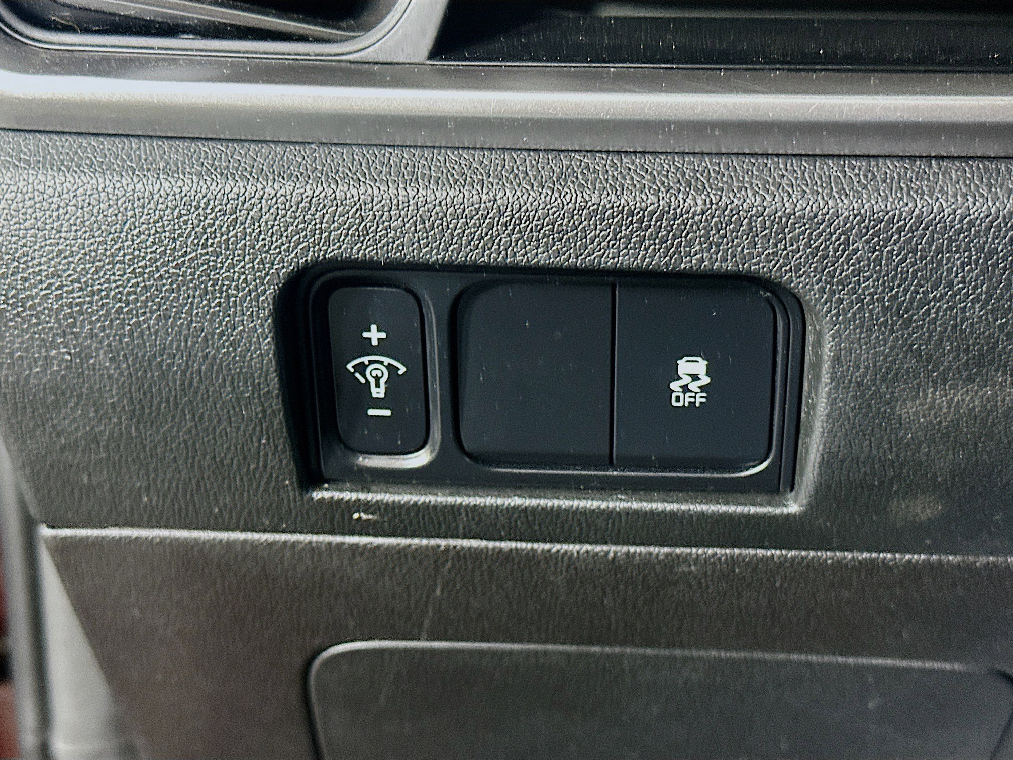 Used 2024 Kia Sorento S w/ Panoramic Sunroof Package image 16