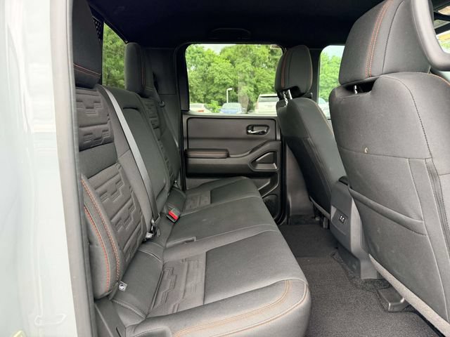 Used 2025 Nissan Frontier PRO-4X AWD/4WD image 11