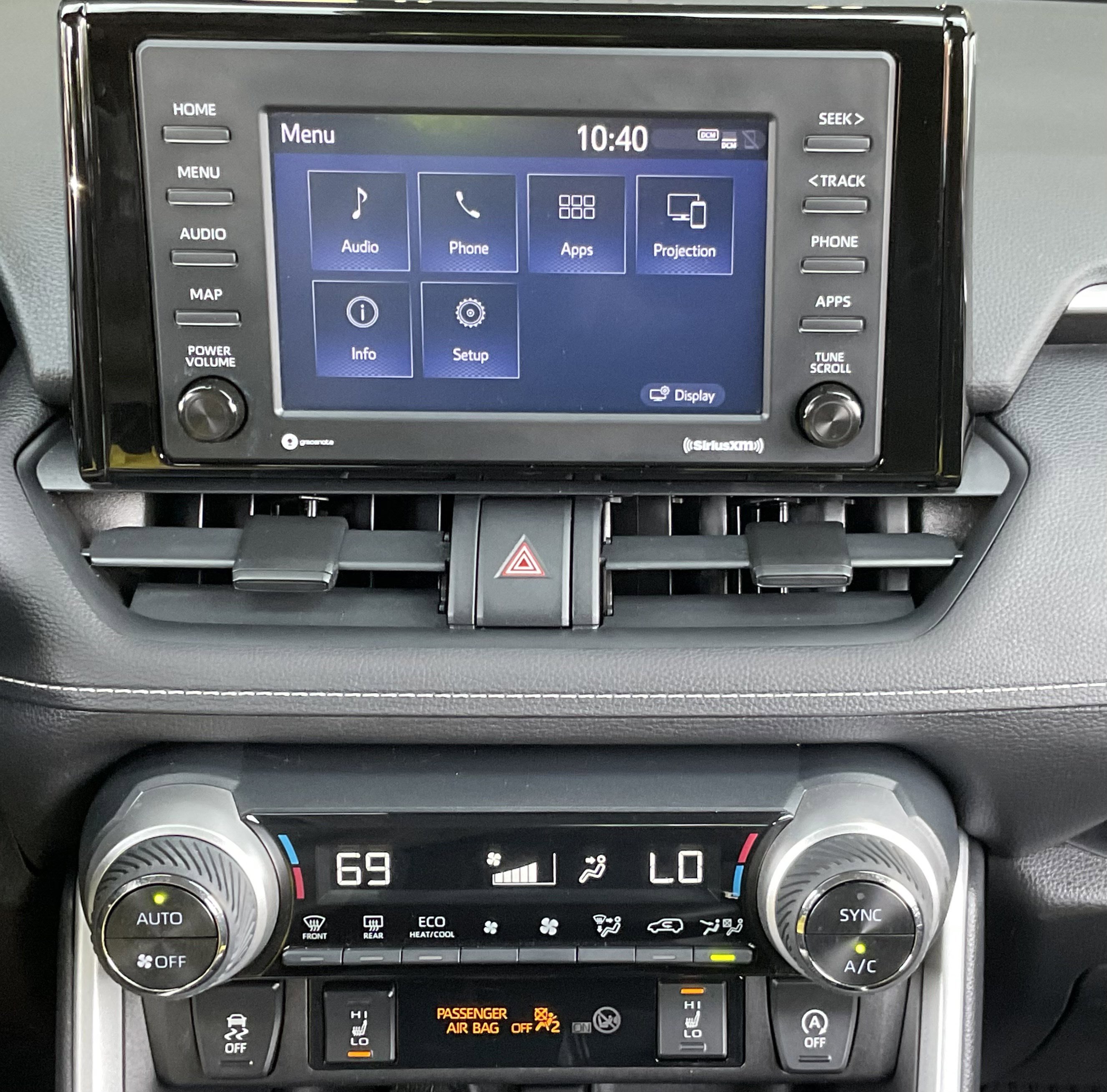 Used 2021 Toyota RAV4 XLE w/ XLE Grade Weather Package AWD/4WD image 16