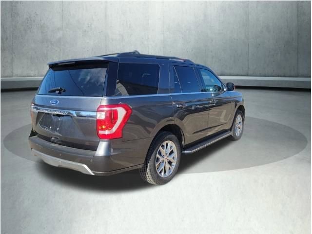 Used 2020 Ford Expedition XLT w/ Equipment Group 202A AWD/4WD image 11