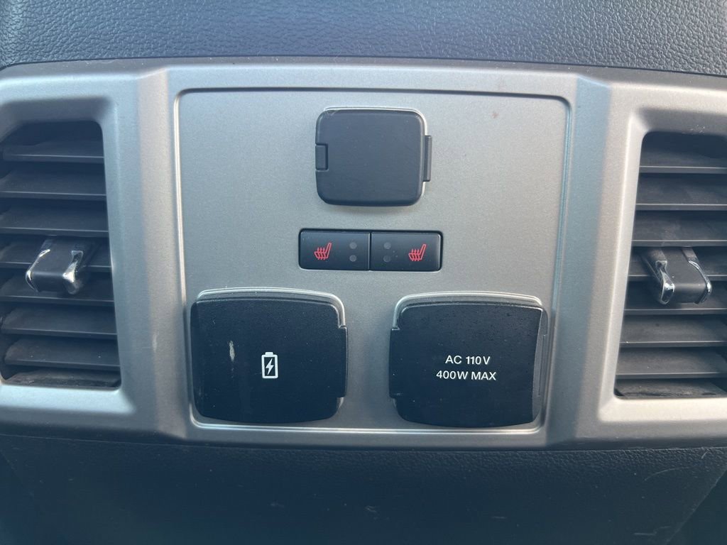 Used 2020 Ford F350 Lariat w/ Chrome Package image 26