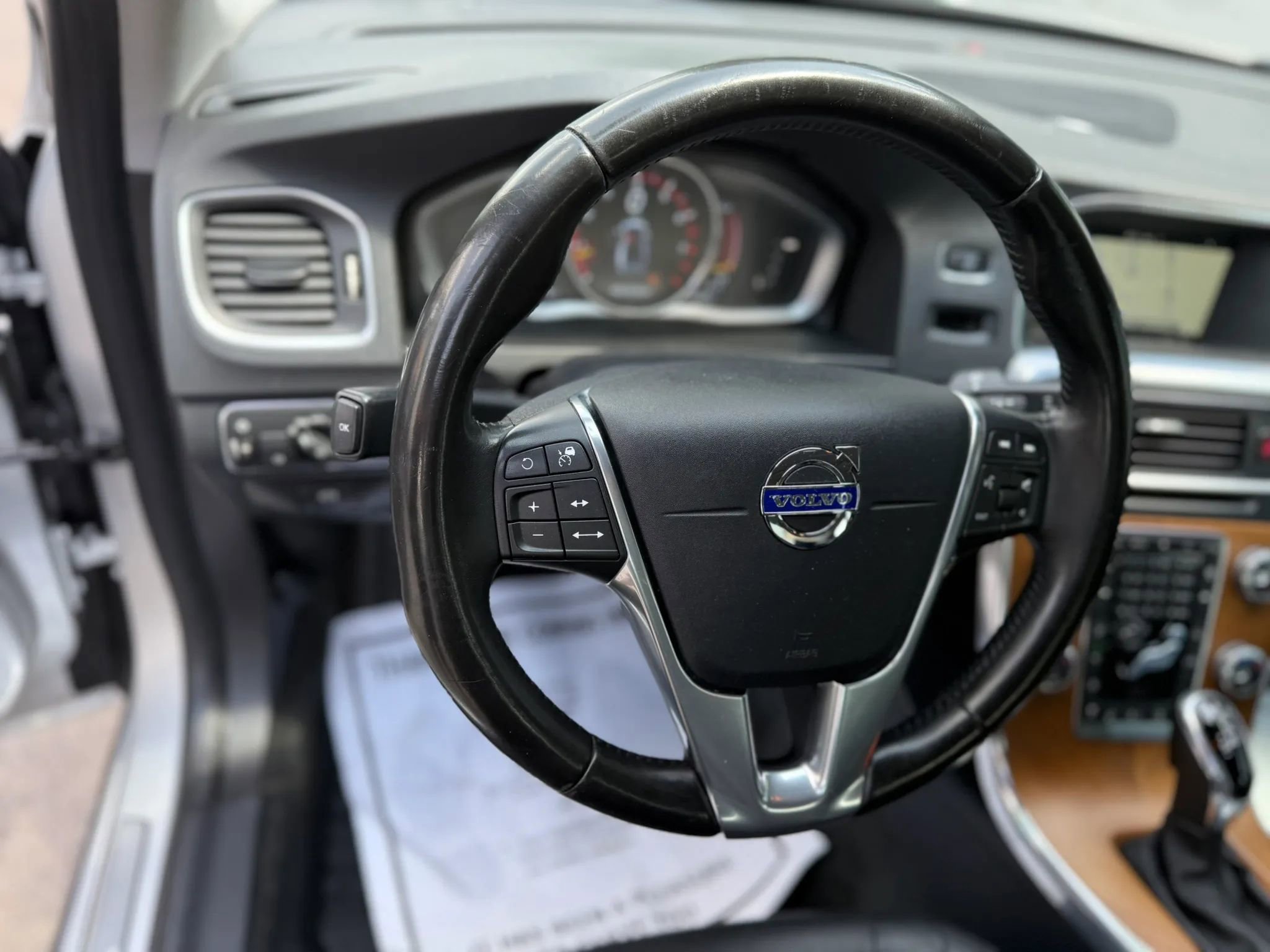 Used 2016 Volvo S60 T5 Inscription Platinum AWD/4WD image 24