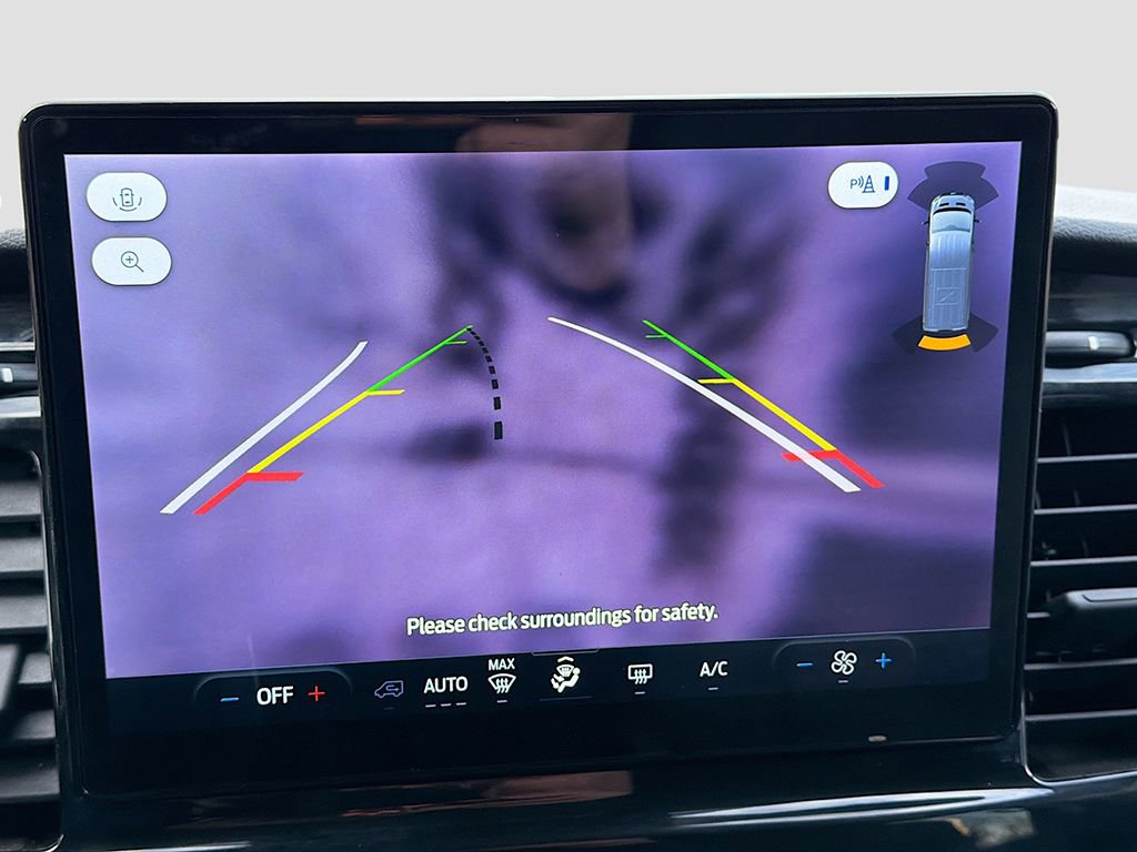 Used 2023 Ford Transit 350 XLT image 32