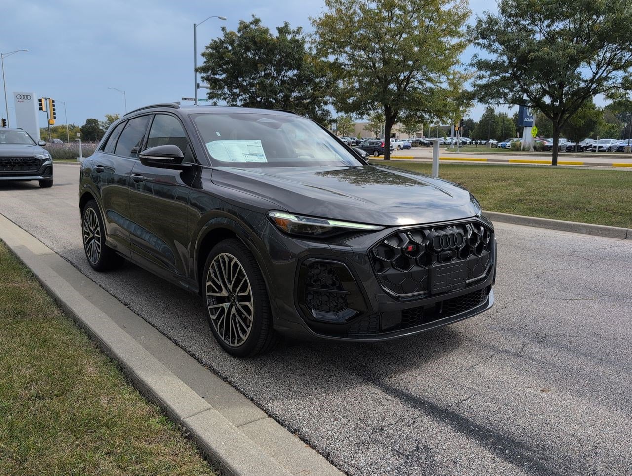 New 2025 Audi SQ5 Premium Plus image 29