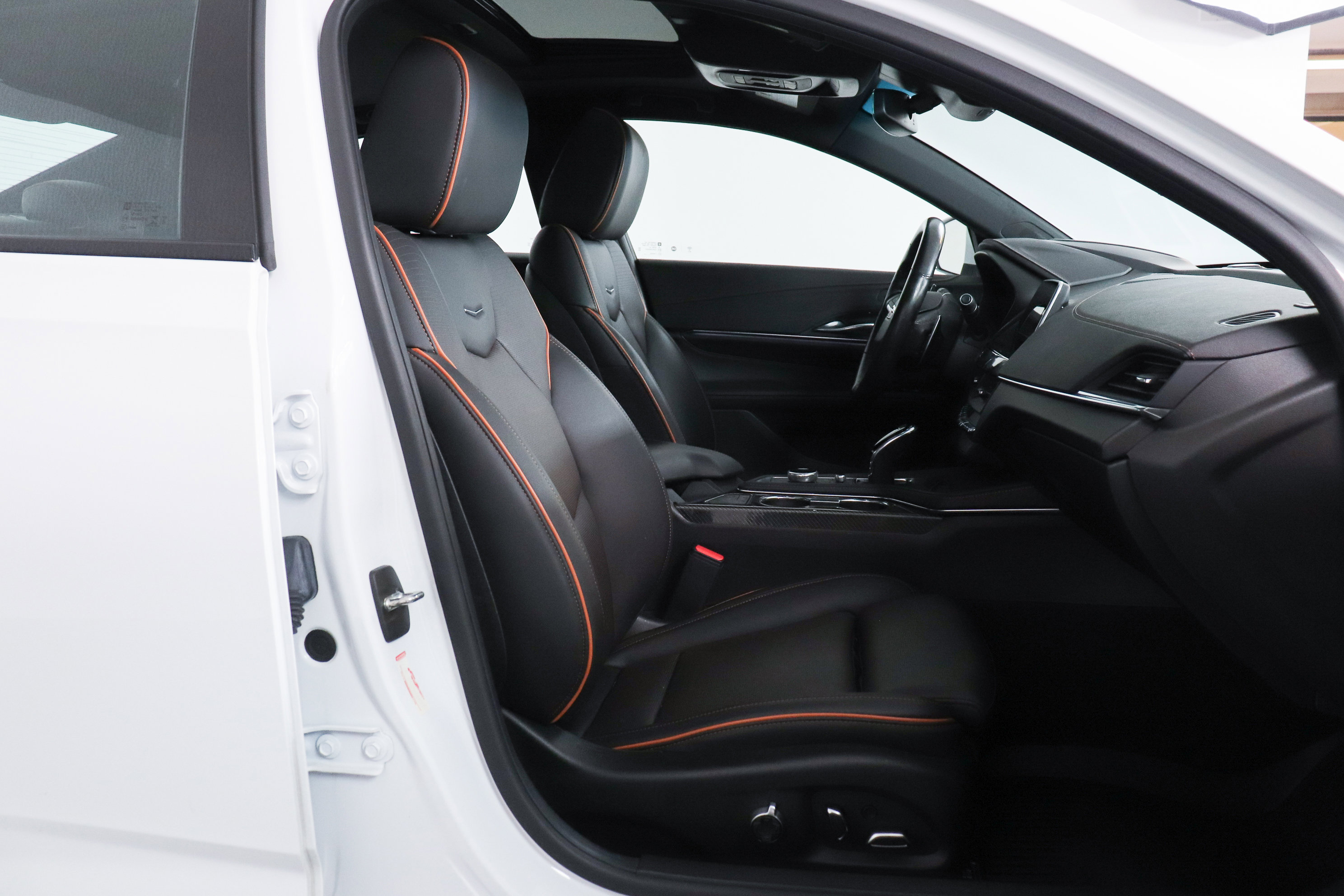 Used 2022 Cadillac CT4 V w/ Navigation Package image 15