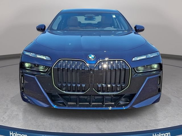 New 2026 BMW 740i xDrive w/ Executive Package AWD/4WD image 2