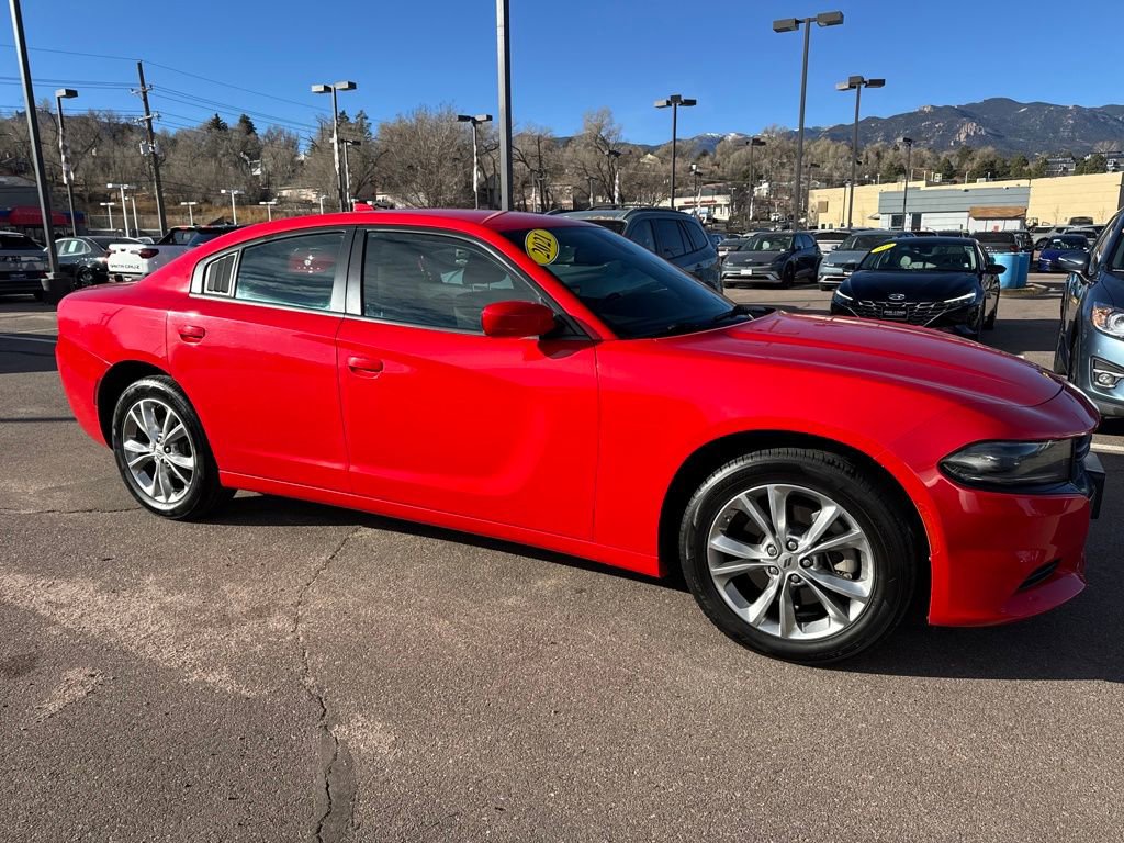 Used 2022 Dodge Charger SXT image 3