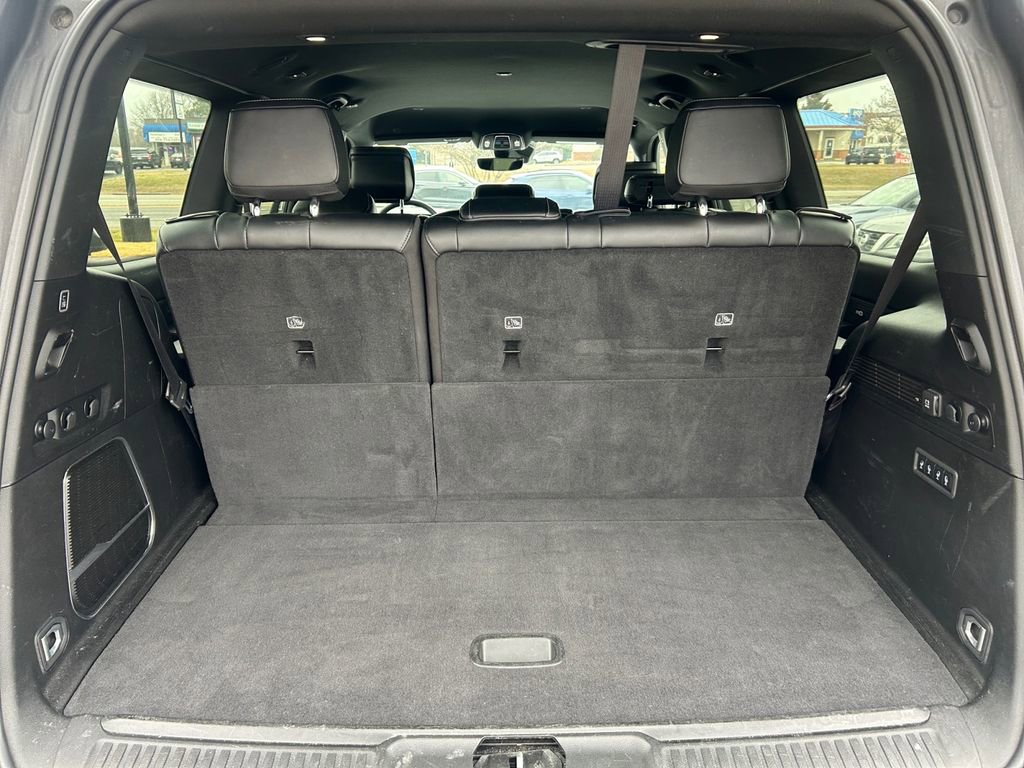 Used 2024 Jeep Wagoneer Series II w/ Flexible Seating Group AWD/4WD image 17
