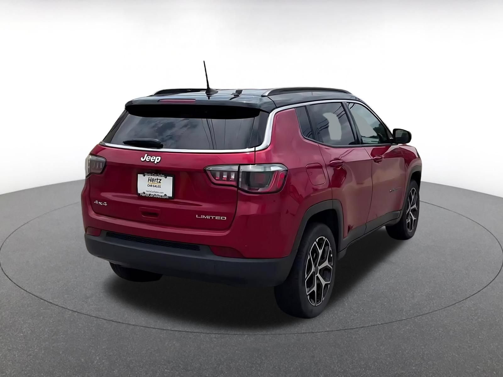 Used 2025 Jeep Compass Limited AWD/4WD image 15