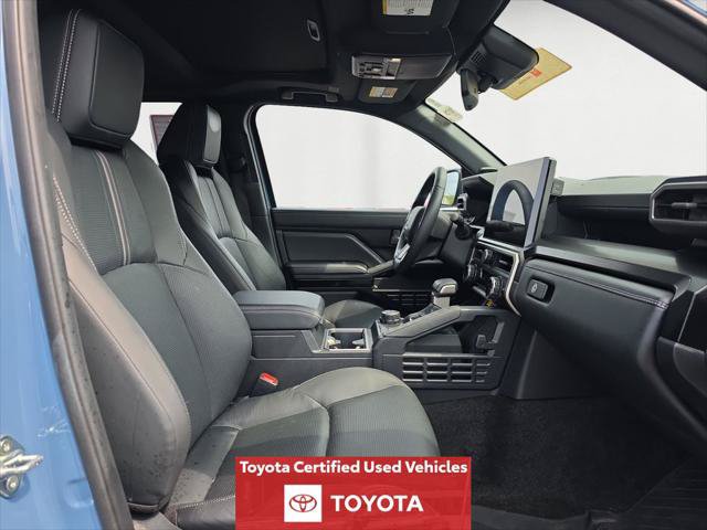 Certified 2025 Toyota 4Runner Limited AWD/4WD image 17