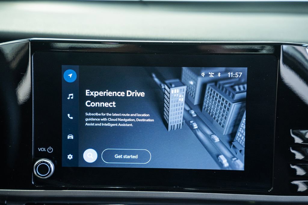 Used 2025 Toyota Camry LE image 19