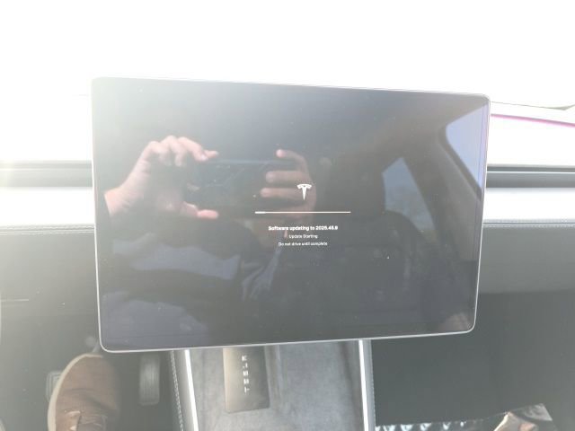 Used 2026 Tesla Model Y 2WD image 15